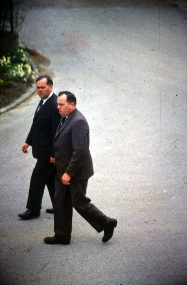 Zwei der Acht Brüder John. Vorne Franz John (Metzgerfranz). Hinten Karl John (Kuck).